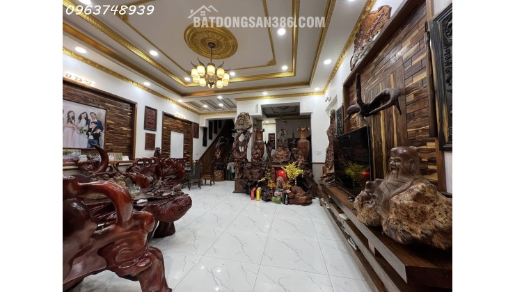 NHÀ MẶT TIỀN ĐƯỜNG DĨ AN, 5 TẦNG, NGANG 7M, 201M2 LÔ GÓC, 17 TỶ